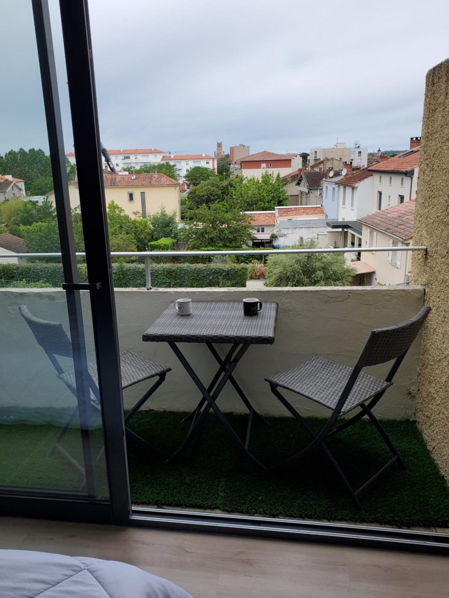 Studio Avec Balcon, Vue Sur Jardins Et Cathedrale Albi Exterior photo